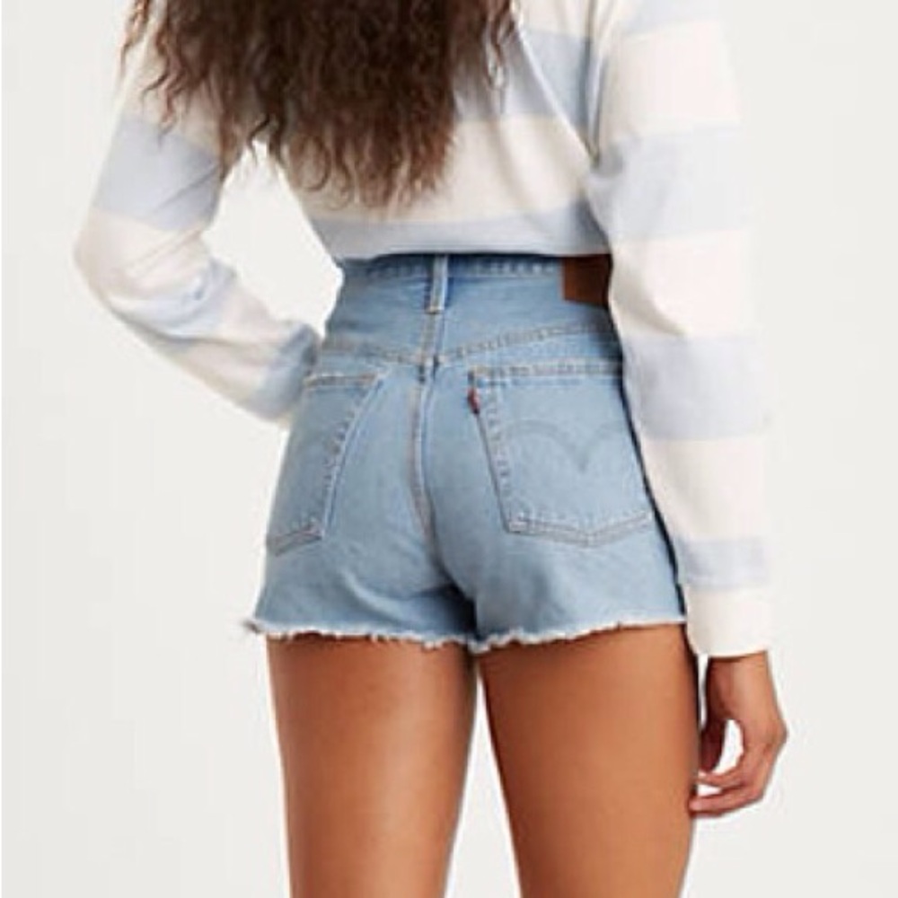 Levi’s 501 W24 (US 0/00) Denim Shorts Women’s High Rise Luxor Heat Light Wash - Picture 2 of 12